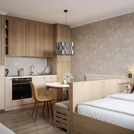 Xenon アパート コパオニク